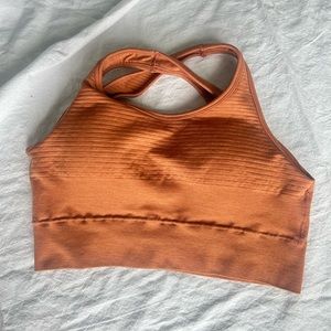 Alphalete amplify sports bra